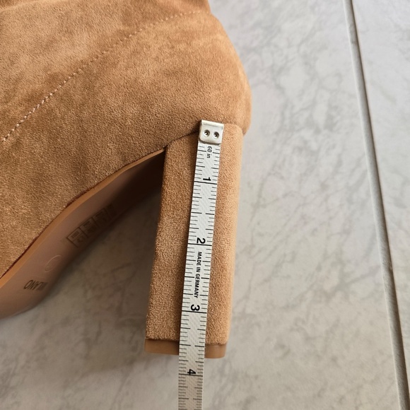Miss Lola Milano Square Heel Boots In Nude Size 6.5 - Picture 6 of 16